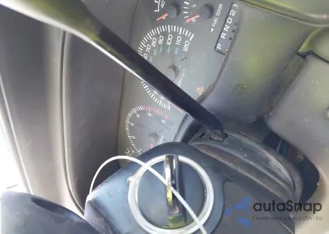 1999 Dodge Dakota Slt/Sport z USA, uszkodzony, nr VIN 1B7GL22X8XS104195